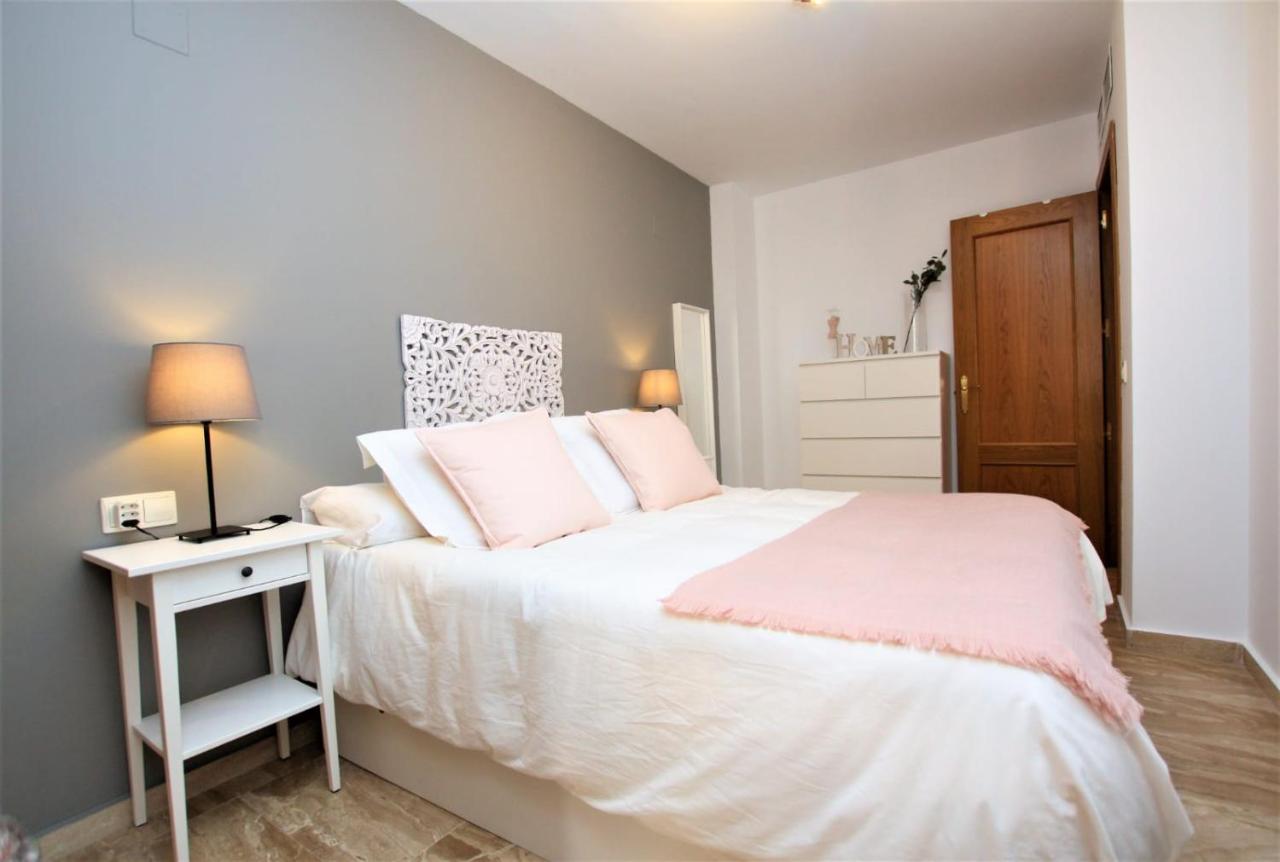 Apartamento Beachfront La Jacaranda Marbella Bagian luar foto