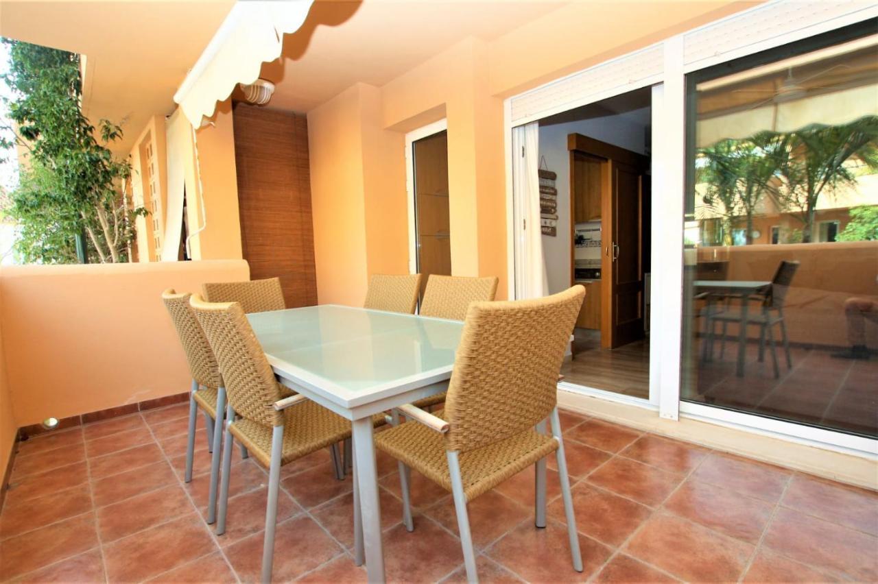 Apartamento Beachfront La Jacaranda Marbella Bagian luar foto