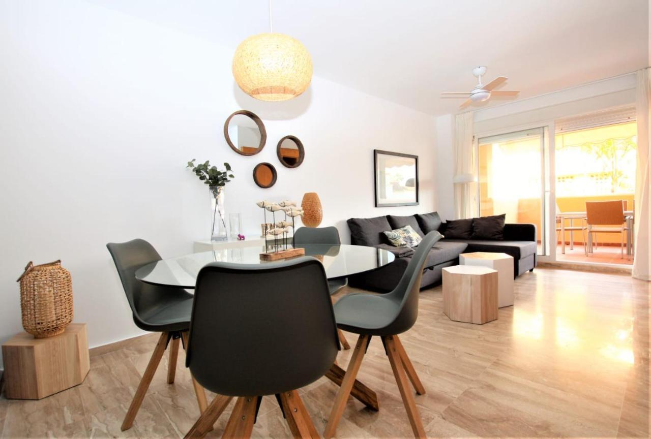 Apartamento Beachfront La Jacaranda Marbella Bagian luar foto