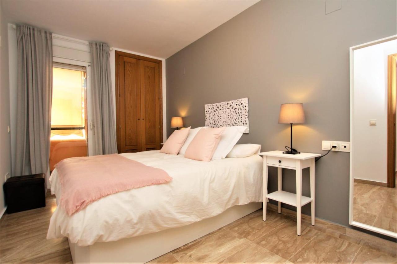 Apartamento Beachfront La Jacaranda Marbella Bagian luar foto